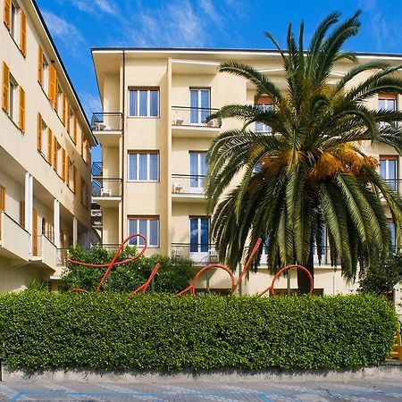 Hotel Lido Pietra Ligure Extérieur photo