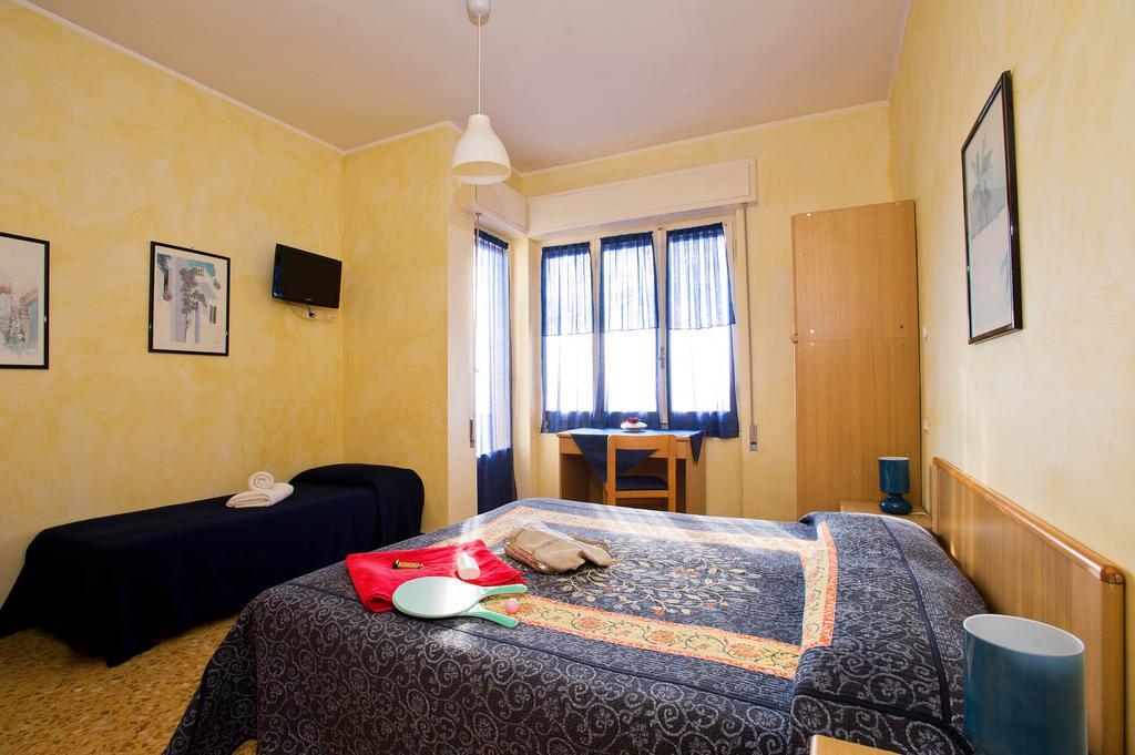 Hotel Lido Pietra Ligure Chambre photo